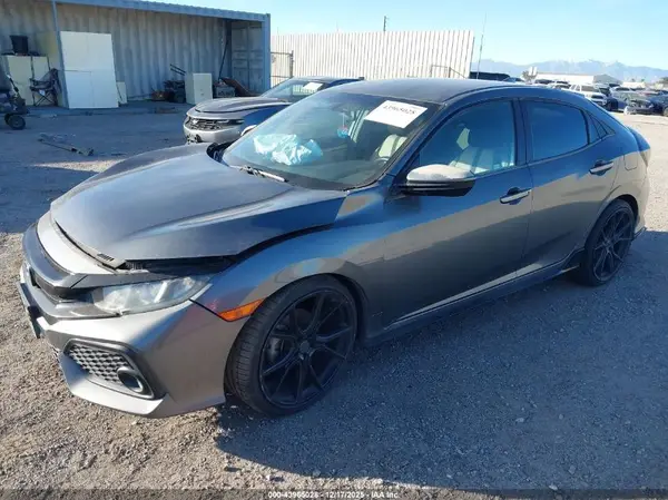 SHHFK7H42JU212792 2018 HONDA CIVIC - Image 2