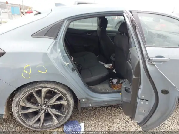 SHHFK7H42JU213523 2018 HONDA CIVIC - Image 8