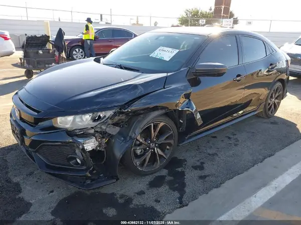 SHHFK7H42JU427069 2018 HONDA CIVIC - Image 2