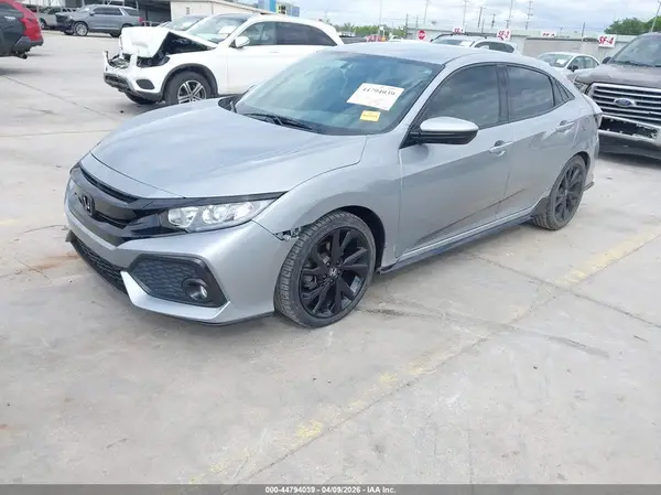 SHHFK7H43JU204779 2018 HONDA CIVIC - Image 2