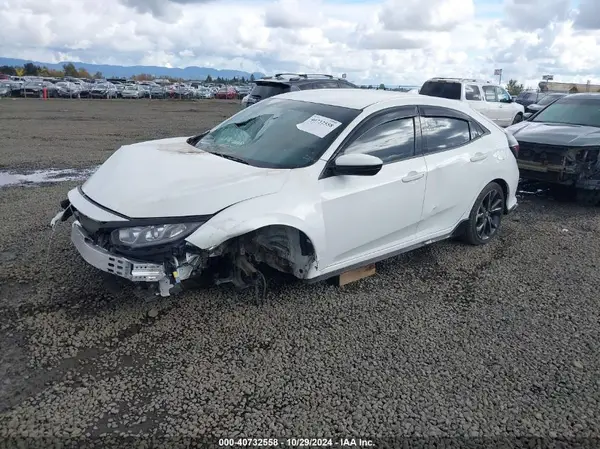 SHHFK7H43JU402858 2018 HONDA CIVIC - Image 2