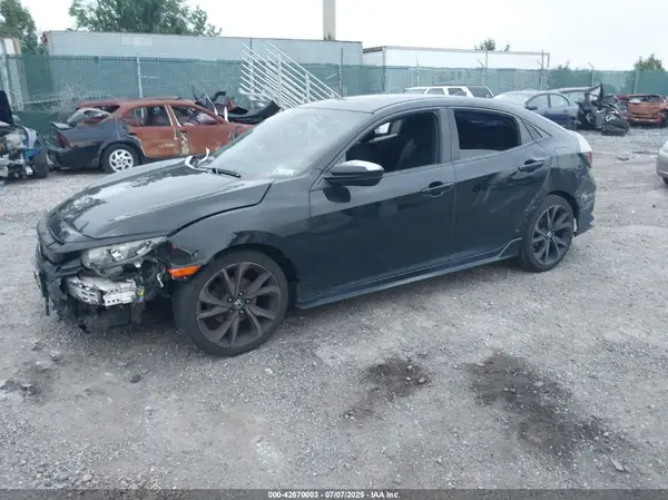 SHHFK7H43JU421829 2018 HONDA CIVIC - Image 2