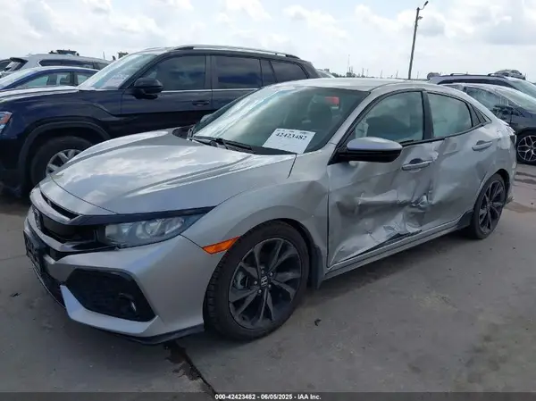 SHHFK7H43JU422088 2018 HONDA CIVIC - Image 2