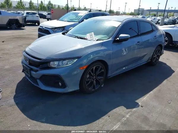 SHHFK7H43JU424729 2018 HONDA CIVIC - Image 2