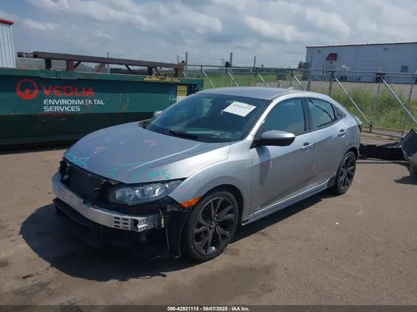 SHHFK7H44JU213913 2018 HONDA CIVIC - Image 2