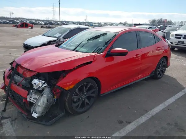 SHHFK7H44JU215256 2018 HONDA CIVIC - Image 2