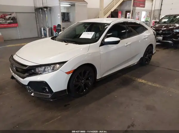 SHHFK7H44JU215905 2018 HONDA CIVIC - Image 2