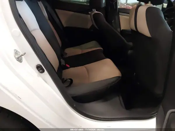 SHHFK7H44JU215905 2018 HONDA CIVIC - Image 8