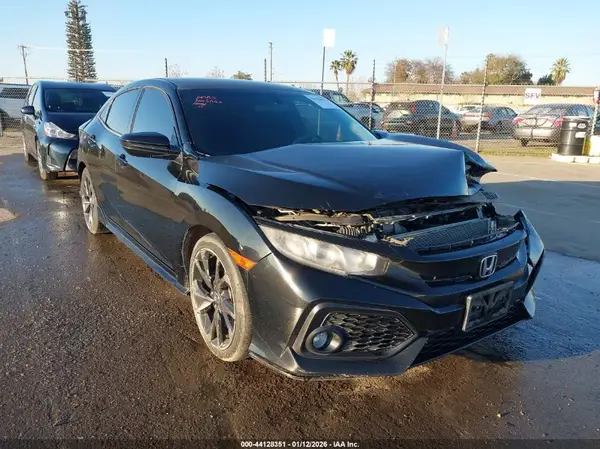 SHHFK7H44JU424724 2018 HONDA CIVIC - Image 1