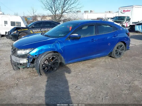 SHHFK7H45JU408175 2018 HONDA CIVIC - Image 2