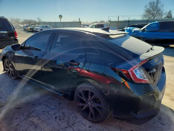 SHHFK7H46JU429925 2018 HONDA CIVIC - Image 2