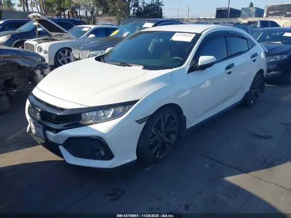 SHHFK7H48JU430462 2018 HONDA CIVIC - Image 2