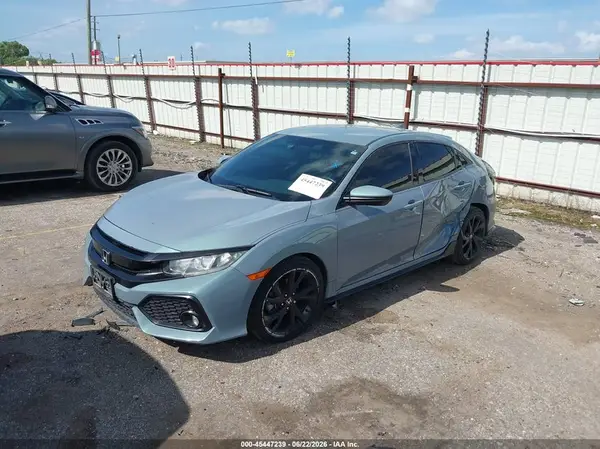 SHHFK7H49JU213518 2018 HONDA CIVIC - Image 2