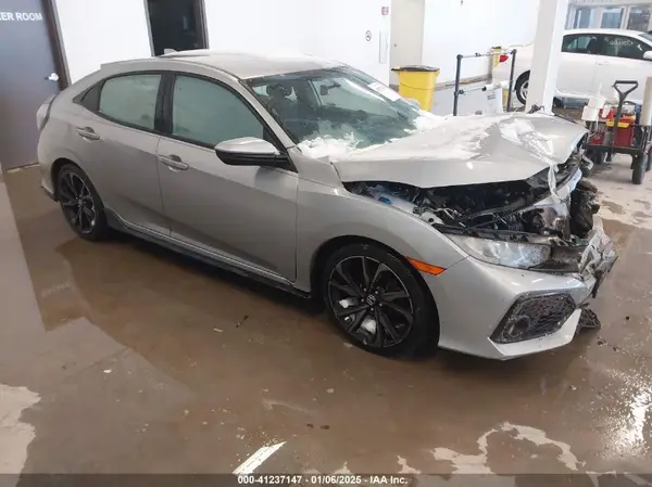 SHHFK7H49JU229427 2018 HONDA CIVIC - Image 1