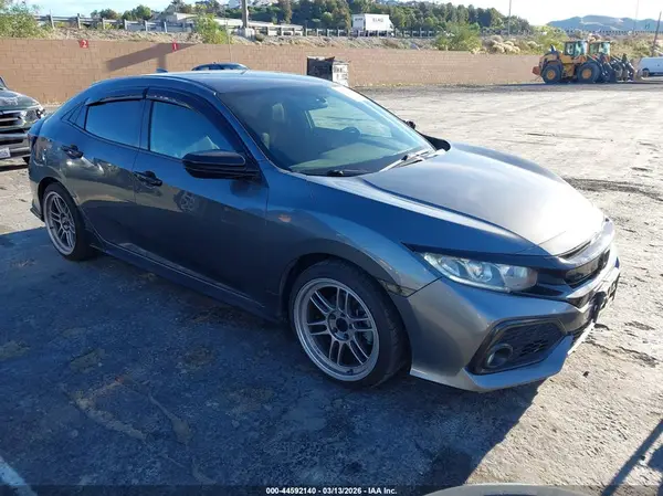 SHHFK7H49JU401195 2018 HONDA CIVIC - Image 1