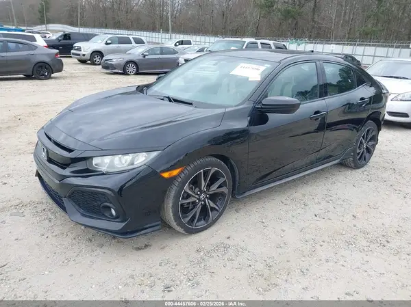 SHHFK7H49JU405585 2018 HONDA CIVIC - Image 2