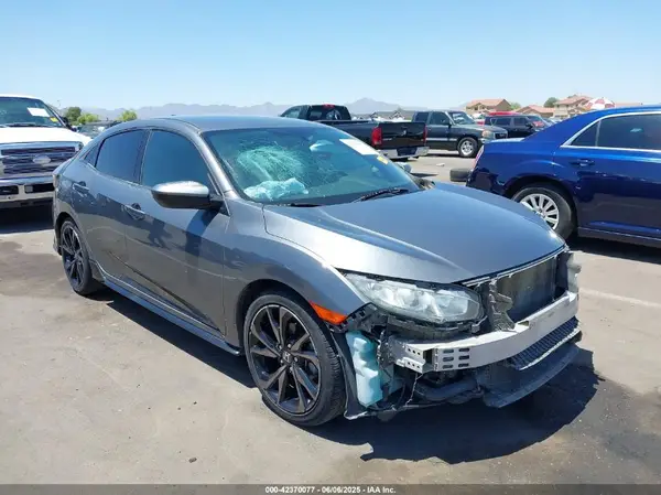 SHHFK7H49JU421768 2018 HONDA CIVIC - Image 1
