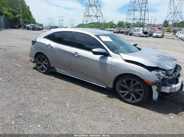 SHHFK7H49JU421821 2018 HONDA CIVIC - Image 1