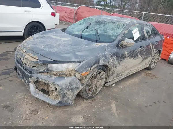 SHHFK7H4XJU202656 2018 HONDA CIVIC - Image 2