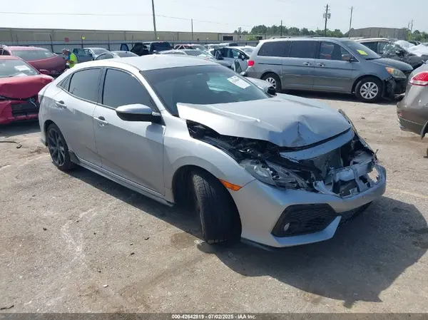 SHHFK7H4XJU211860 2018 HONDA CIVIC - Image 1
