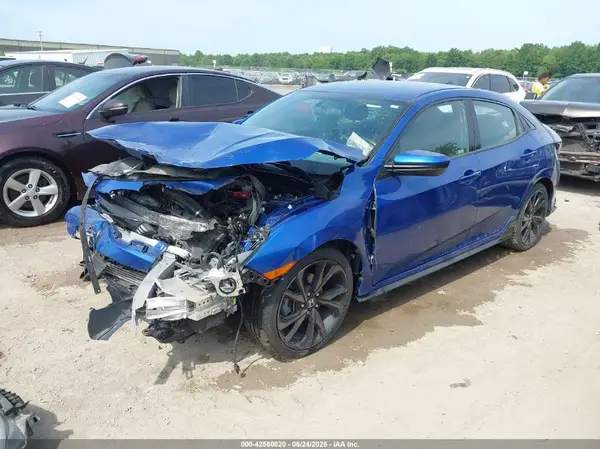 SHHFK7H4XJU214614 2018 HONDA CIVIC - Image 2