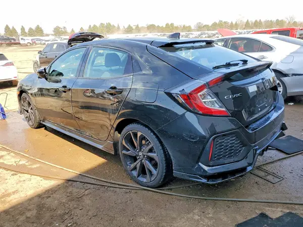 SHHFK7H4XJU215097 2018 HONDA CIVIC - Image 2