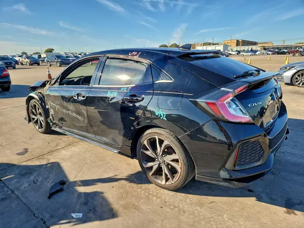 SHHFK7H4XJU224477 2018 HONDA CIVIC - Image 2