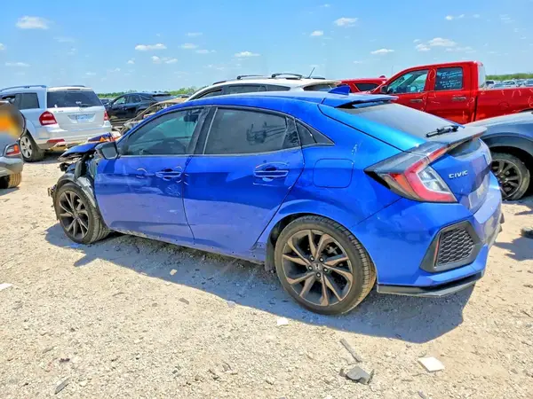 SHHFK7H4XJU224625 2018 HONDA CIVIC - Image 2