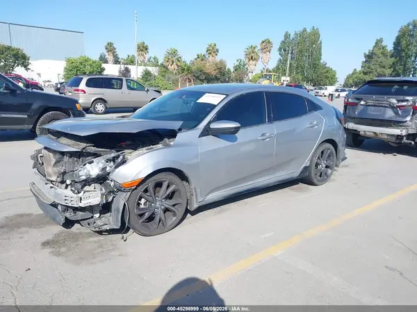 SHHFK7H4XJU402405 2018 HONDA CIVIC - Image 2
