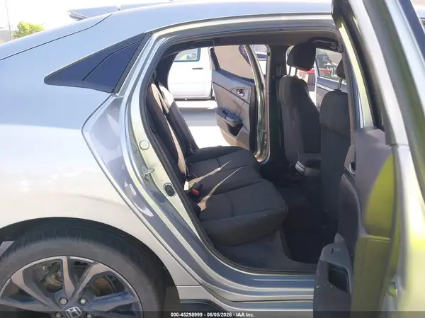SHHFK7H4XJU402405 2018 HONDA CIVIC - Image 8