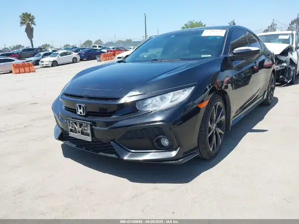 SHHFK7H4XKU417584 2019 HONDA CIVIC - Image 2
