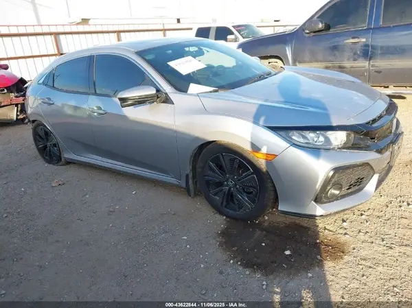 SHHFK7H50JU236663 2018 HONDA CIVIC - Image 1