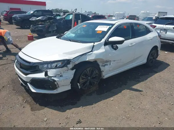 SHHFK7H50JU240275 2018 HONDA CIVIC - Image 2