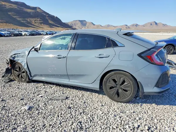 SHHFK7H50JU427189 2018 HONDA CIVIC - Image 2