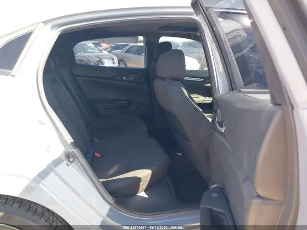 SHHFK7H51JU204885 2018 HONDA CIVIC - Image 8