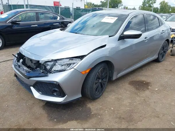 SHHFK7H51JU205535 2018 HONDA CIVIC - Image 2