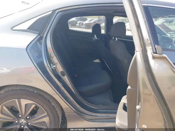 SHHFK7H51JU429744 2018 HONDA CIVIC - Image 8