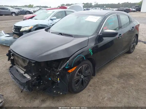 SHHFK7H52JU215863 2018 HONDA CIVIC - Image 2