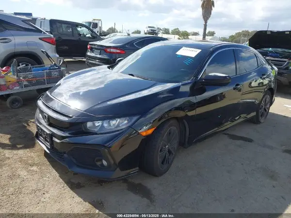 SHHFK7H52JU429235 2018 HONDA CIVIC - Image 2