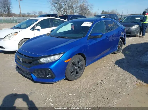 SHHFK7H53JU238519 2018 HONDA CIVIC - Image 2