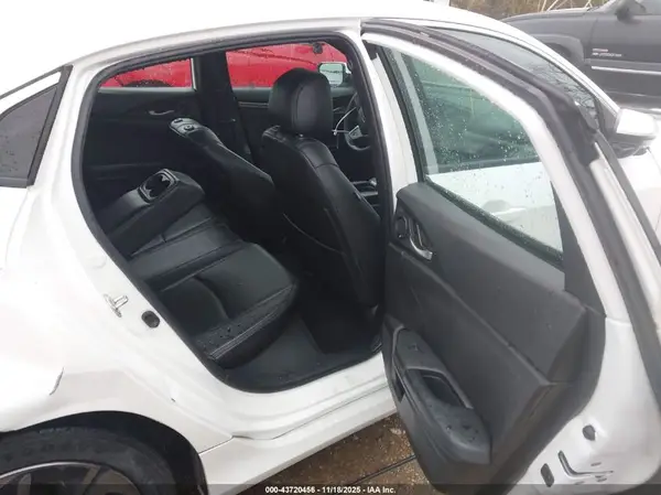 SHHFK7H55JU211774 2018 HONDA CIVIC - Image 8