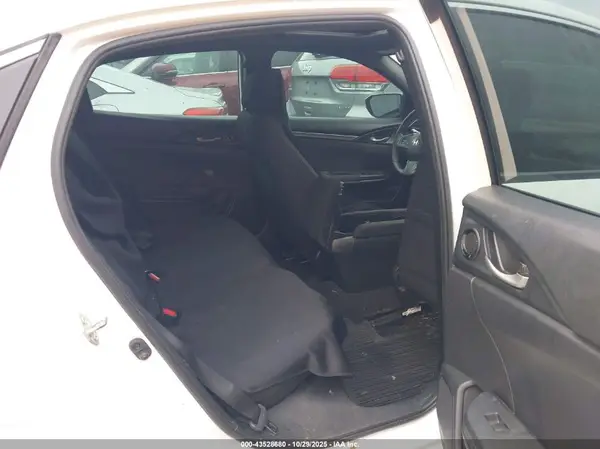 SHHFK7H55JU225321 2018 HONDA CIVIC - Image 8