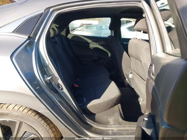 SHHFK7H55JU236108 2018 HONDA CIVIC - Image 8