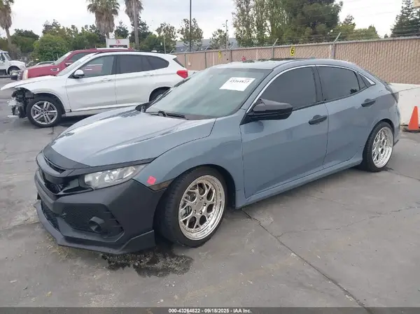 SHHFK7H55JU432887 2018 HONDA CIVIC - Image 2