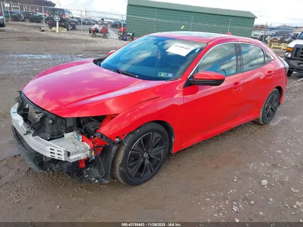 SHHFK7H56JU414026 2018 HONDA CIVIC - Image 2
