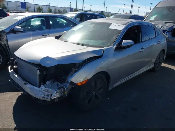 SHHFK7H56JU416827 2018 HONDA CIVIC - Image 2