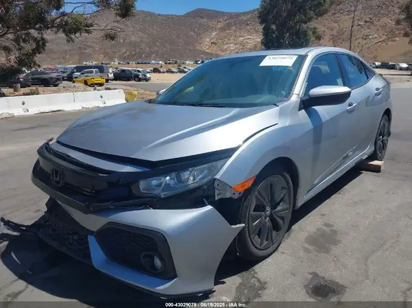 SHHFK7H56JU429464 2018 HONDA CIVIC - Image 2