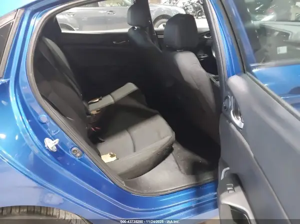SHHFK7H57JU413287 2018 HONDA CIVIC - Image 8