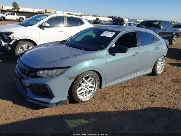 SHHFK7H57JU415962 2018 HONDA CIVIC - Image 2