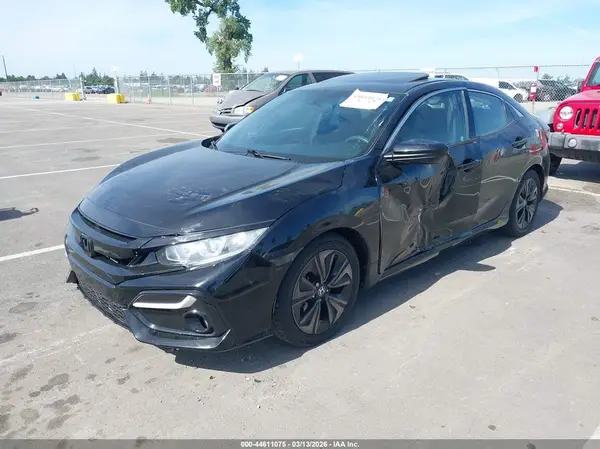 SHHFK7H57JU428985 2018 HONDA CIVIC - Image 2